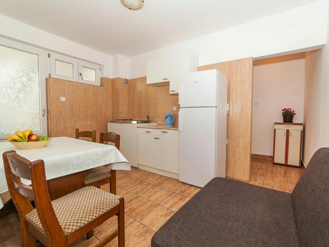 Hana Accommodation Свети Стефан Екстериор снимка