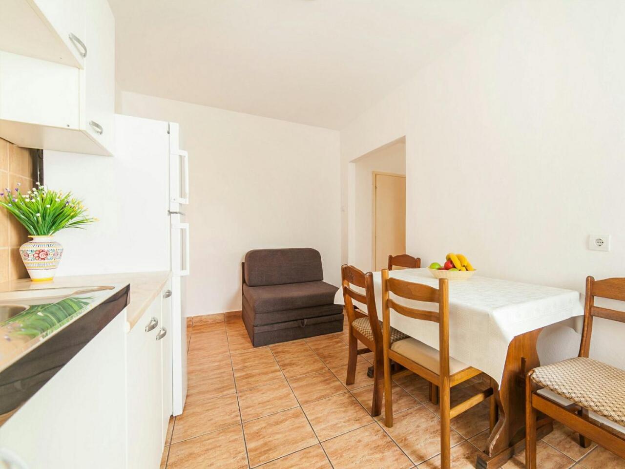 Hana Accommodation Свети Стефан Екстериор снимка