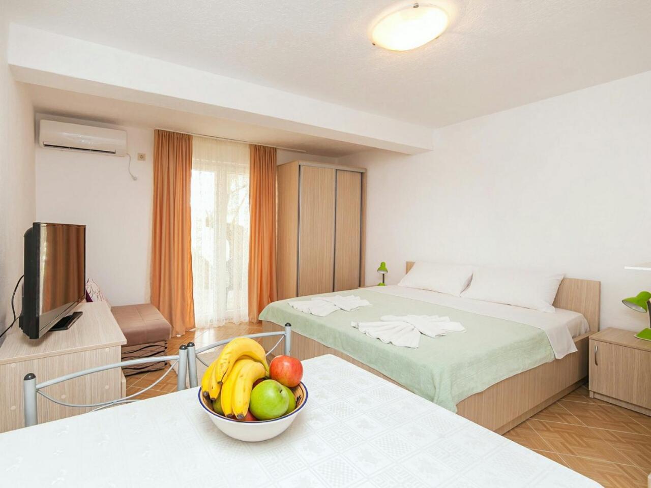 Hana Accommodation Свети Стефан Екстериор снимка