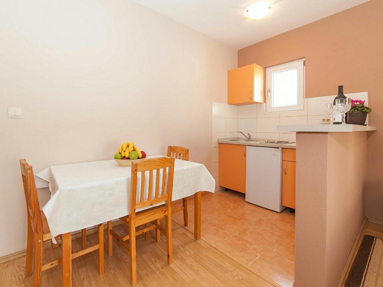 Hana Accommodation Свети Стефан Стая снимка